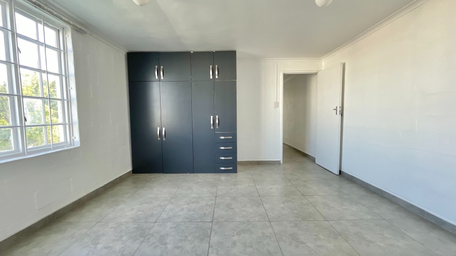 To Let commercial Property for Rent in Somerset West Business Park Western Cape